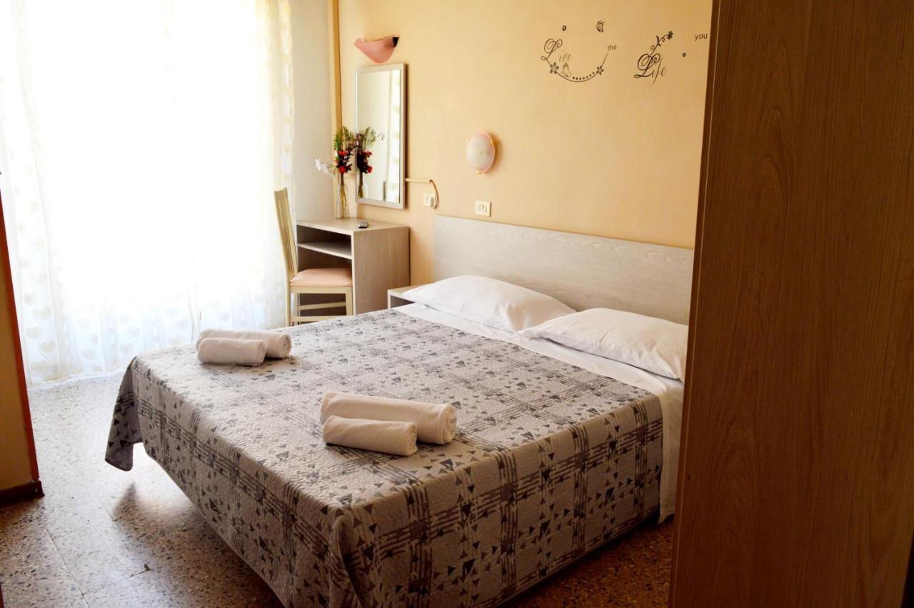 Cirene Hotel 3*